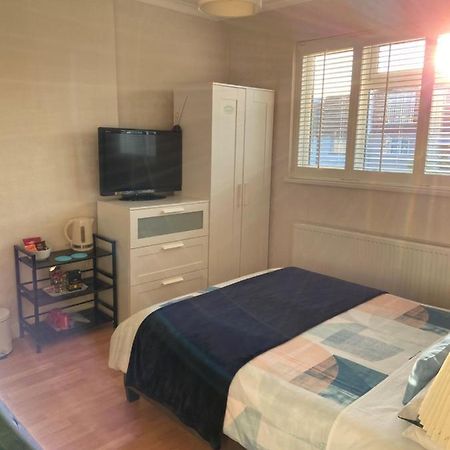 Streatham Common Bed & Breakfast Londen Buitenkant foto
