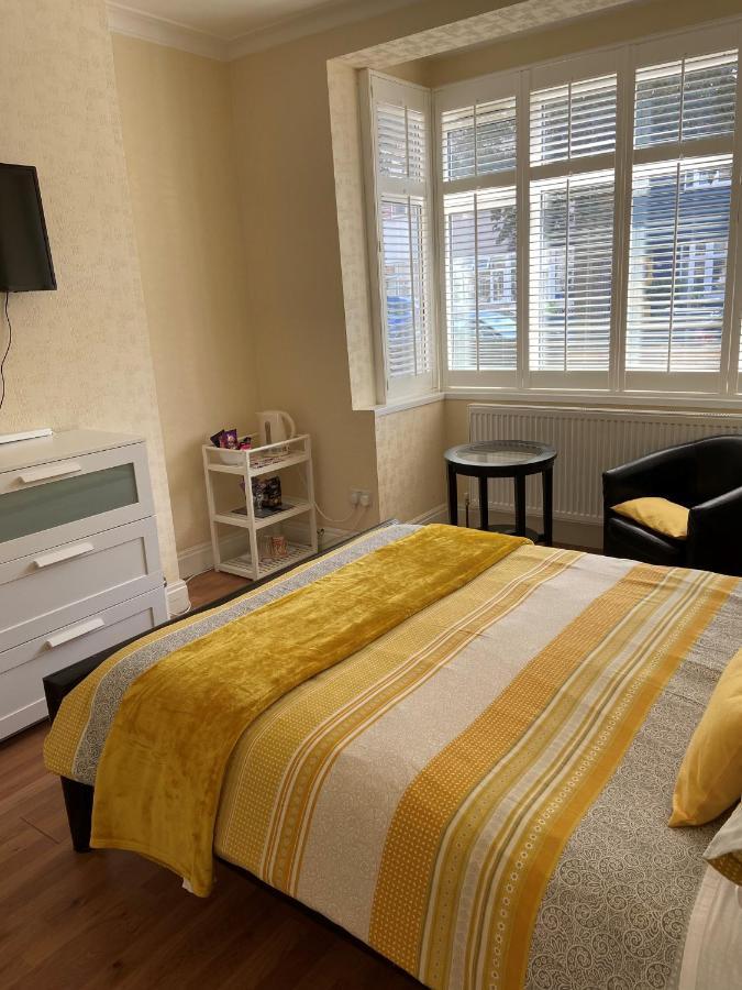 Streatham Common Bed & Breakfast Londen Buitenkant foto