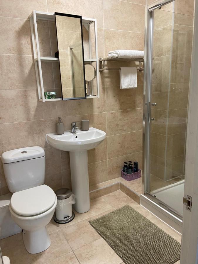 Streatham Common Bed & Breakfast Londen Buitenkant foto
