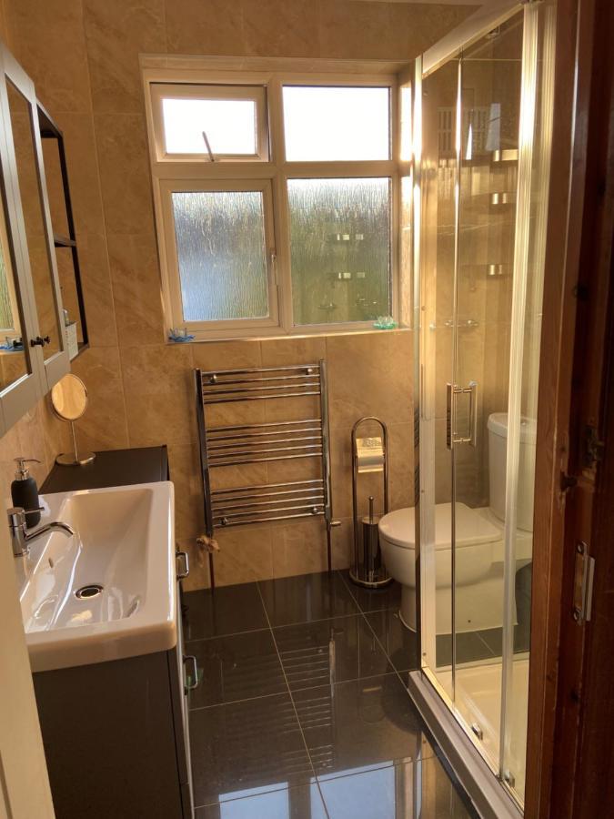 Streatham Common Bed & Breakfast Londen Buitenkant foto