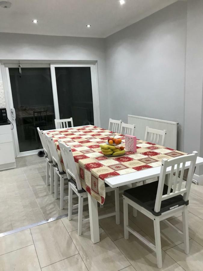 Streatham Common Bed & Breakfast Londen Buitenkant foto