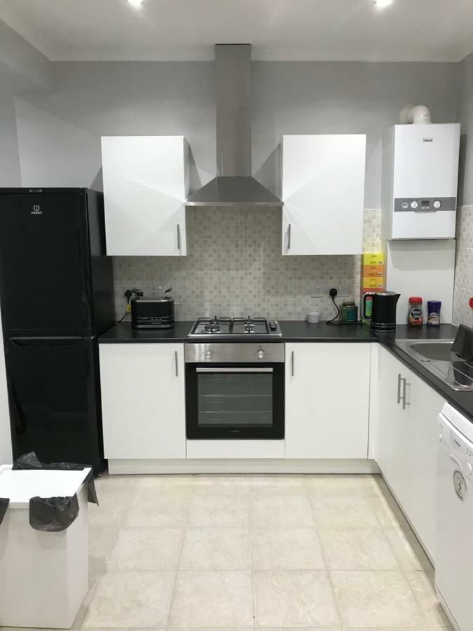 Streatham Common Bed & Breakfast Londen Buitenkant foto